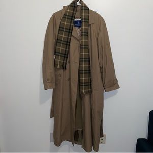 Women Coat jacket/London fog size 14